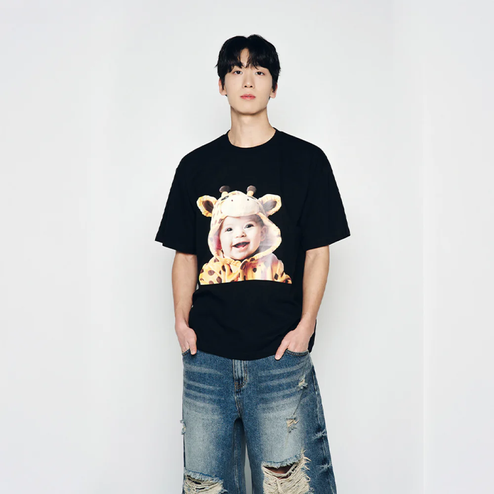 BABY FACE GIRAFFE BABY SLEEVE T-SHIRT BLACK - Image 4