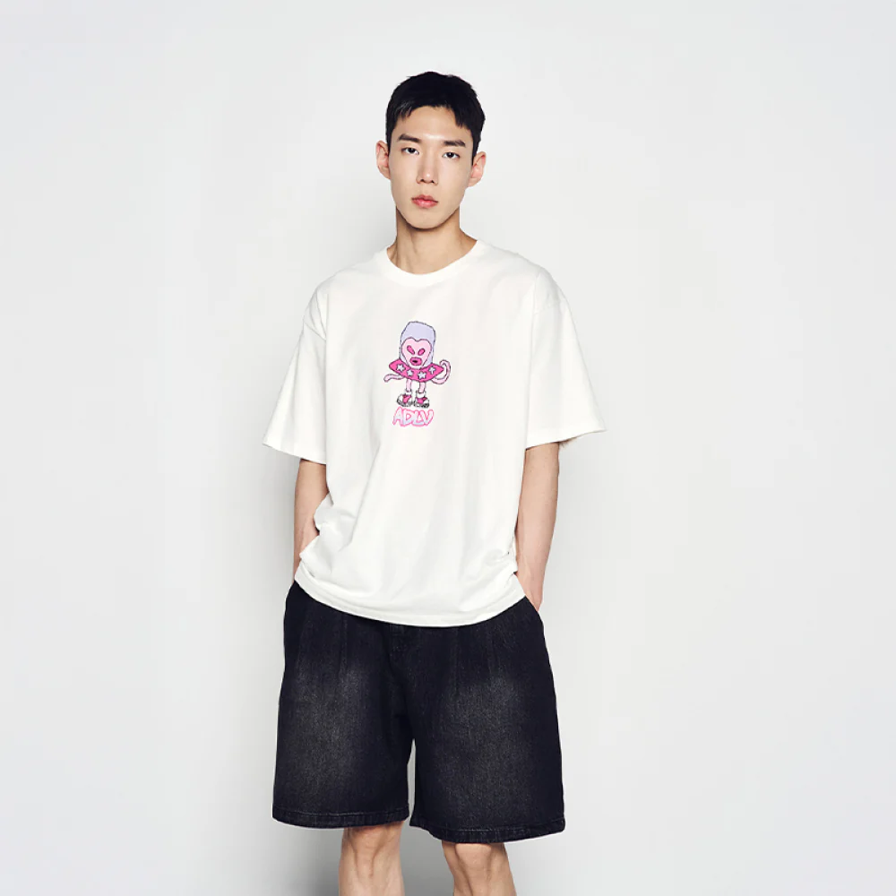 HEART ALIEN SHORT SLEEVE T-SHIRT CREAM - Image 4
