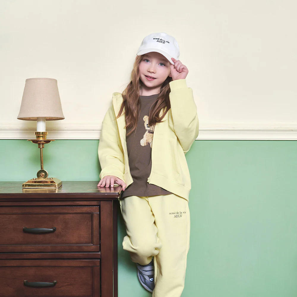 KIDS BASIC LOGO HOODIE ZIP UP-LIGHT YELLOW - Image 4