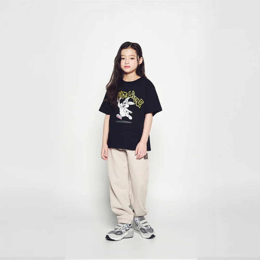 KIDS CARTOON CHINCHILLA SHORT SLEEVE T-SHIRT BLACK - Image 3