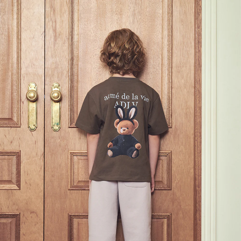 KIDS RABBIT BEAR DOLL LOGO SHORT SLEEVE T-SHIRT-COCOA - Image 3