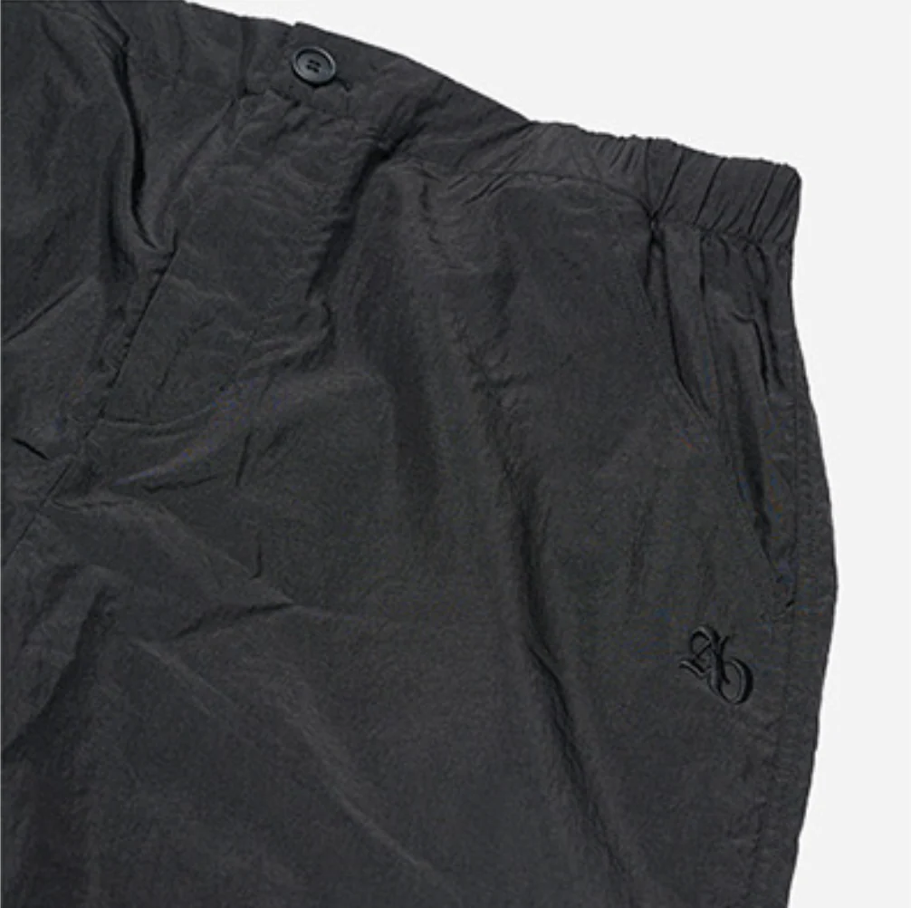 NYLON PARACHUTE PANTS BLACK - Image 4