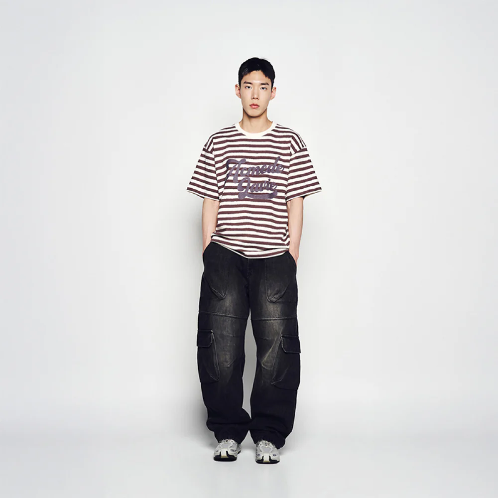 STRIPE LOGO PRINT SHORT SLEEVE T-SHIRT DARK BROWN - Image 3
