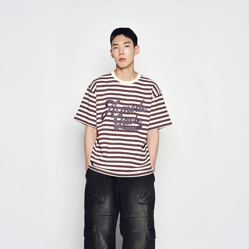 STRIPE LOGO PRINT SHORT SLEEVE T-SHIRT DARK BROWN - Image 4