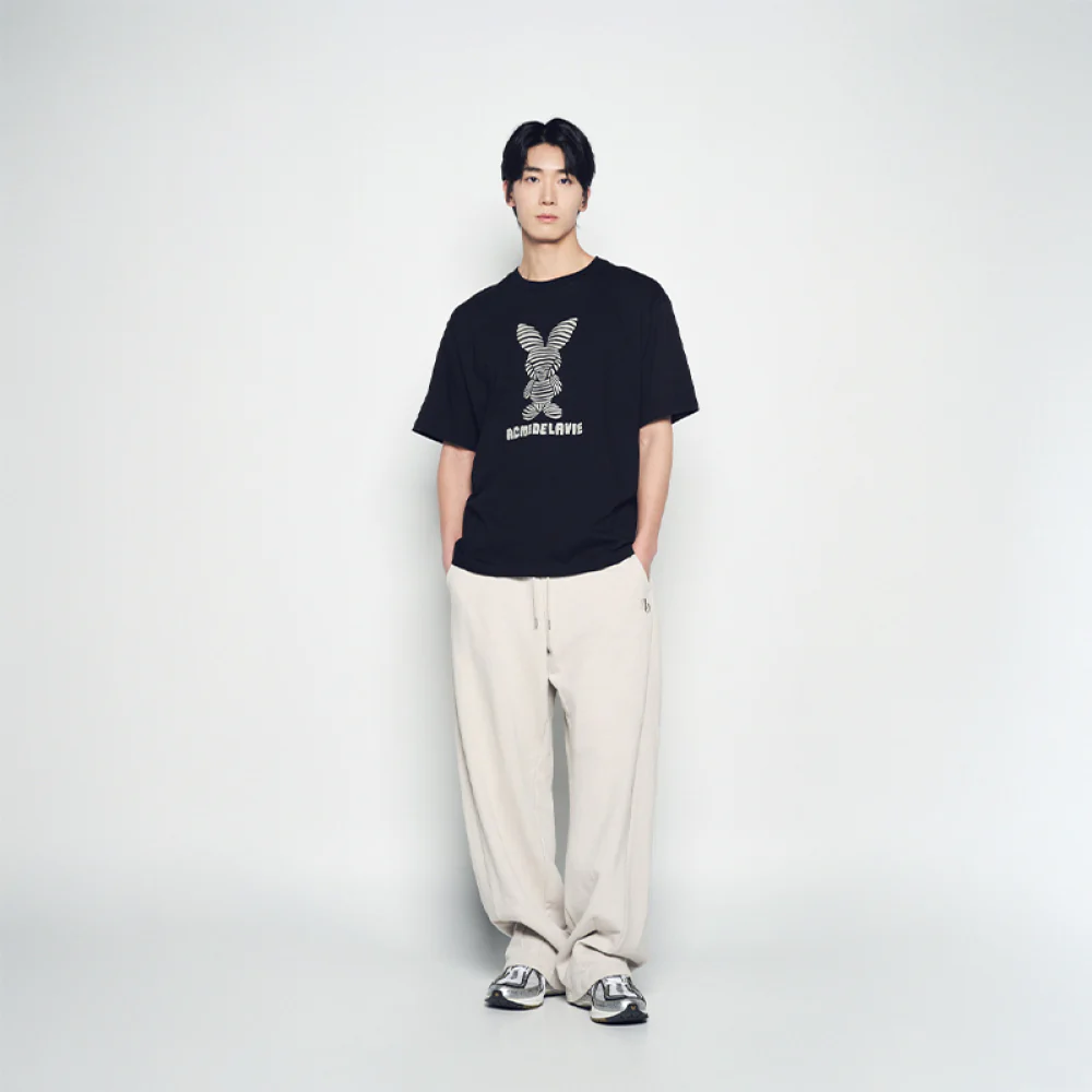 STRIPE RABBIT SHORT SLEEVE T-SHIRT BLACK - Image 3