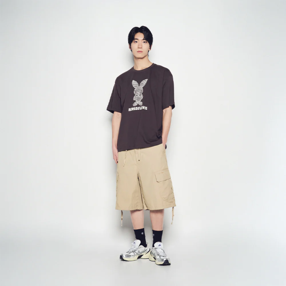 STRIPE RABBIT SHORT SLEEVE T-SHIRT DARK BROWN - Image 3
